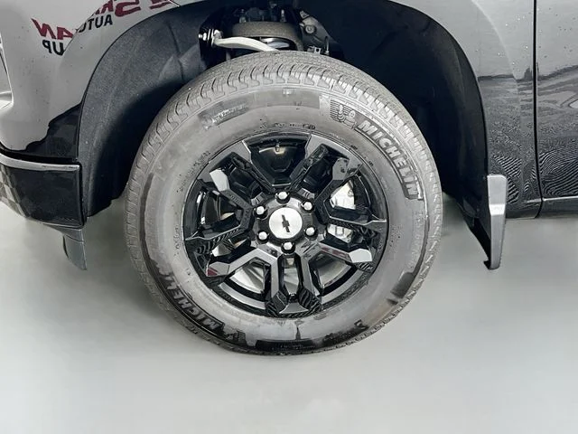 Used 2026 Black Chevrolet RST image 26