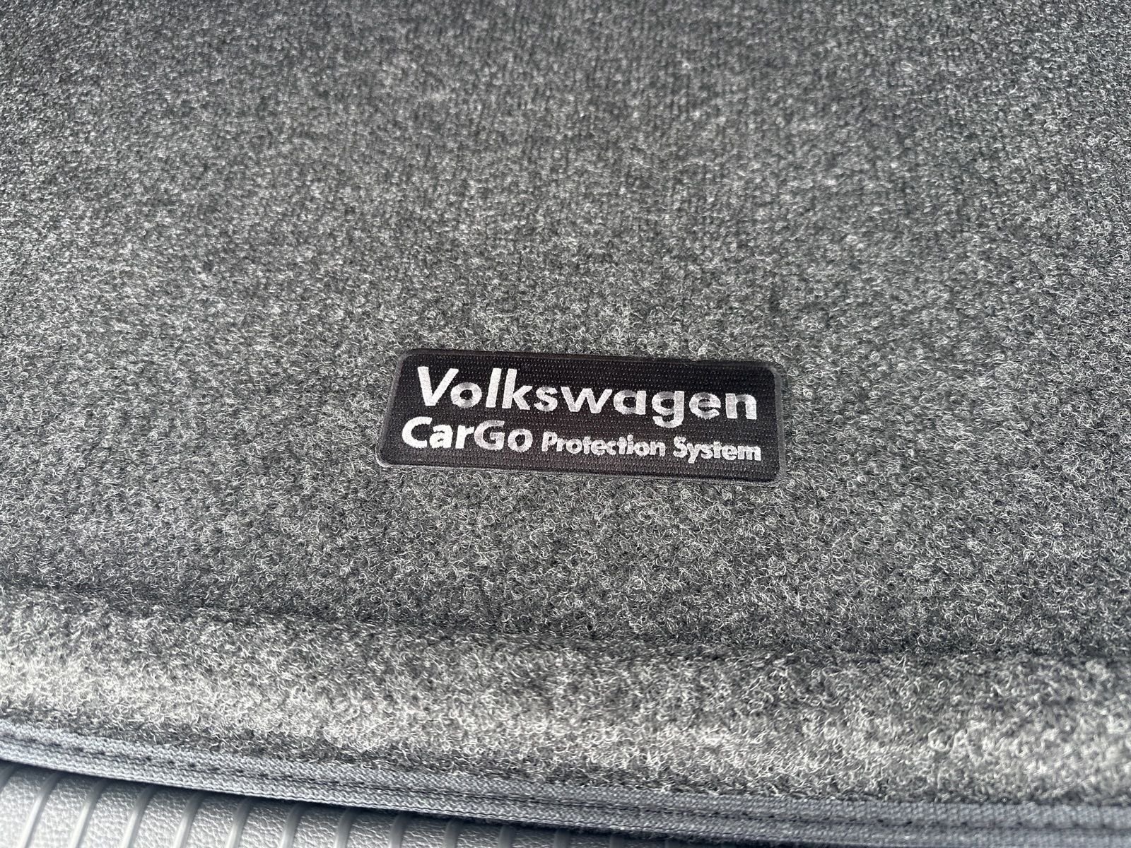New 2026 Silver Volkswagen 2.0T SE w/Technology image 32
