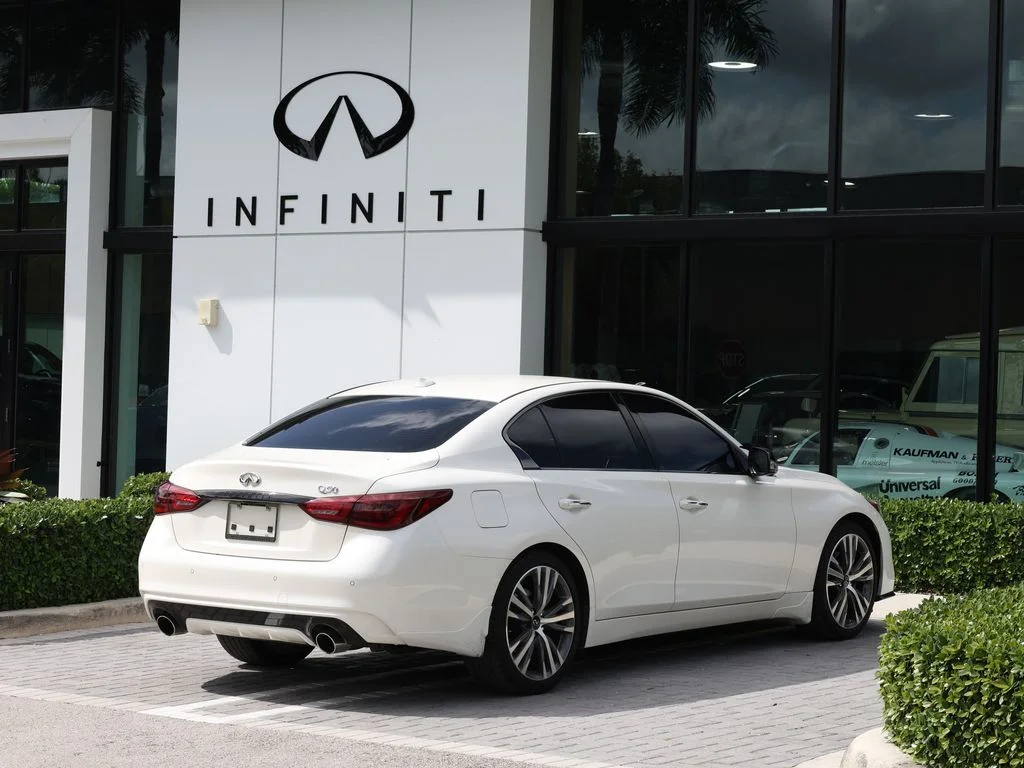 Certified Used 2023 White INFINITI SENSORY image 4