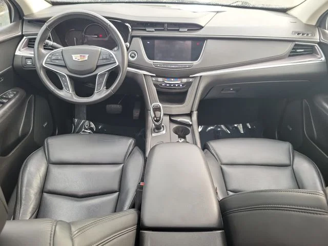 Used 2018 Red Cadillac Luxury image 16