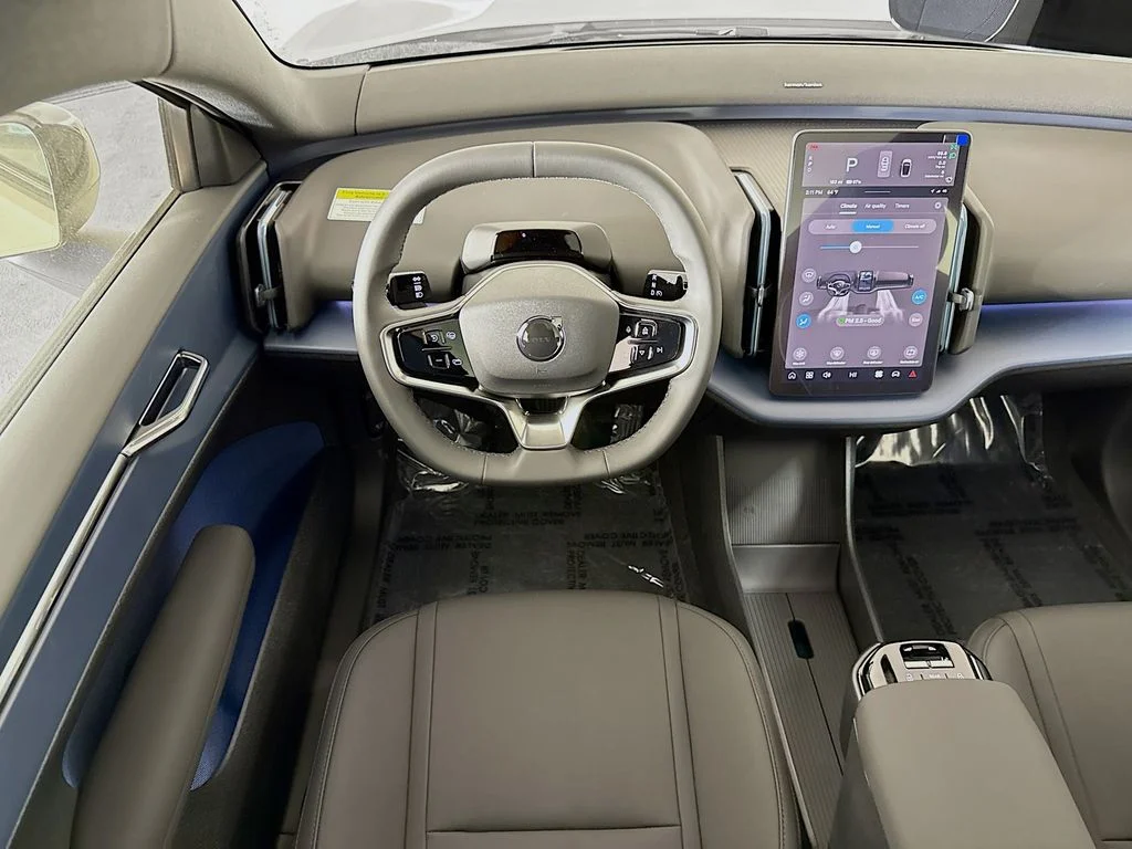 New 2026  Volvo Twin Motor Performance Plus image 22