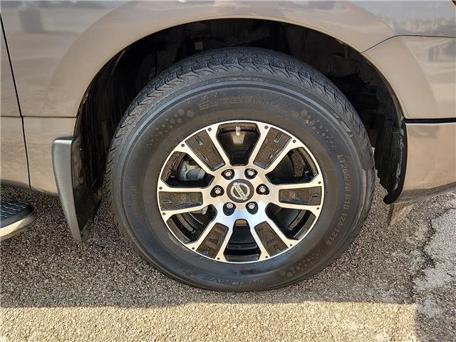 Used 2020 Gun Metallic Nissan SV (A9) 4x2 Crew Cab 5.5 ft. box 139.8 in. WB image 6