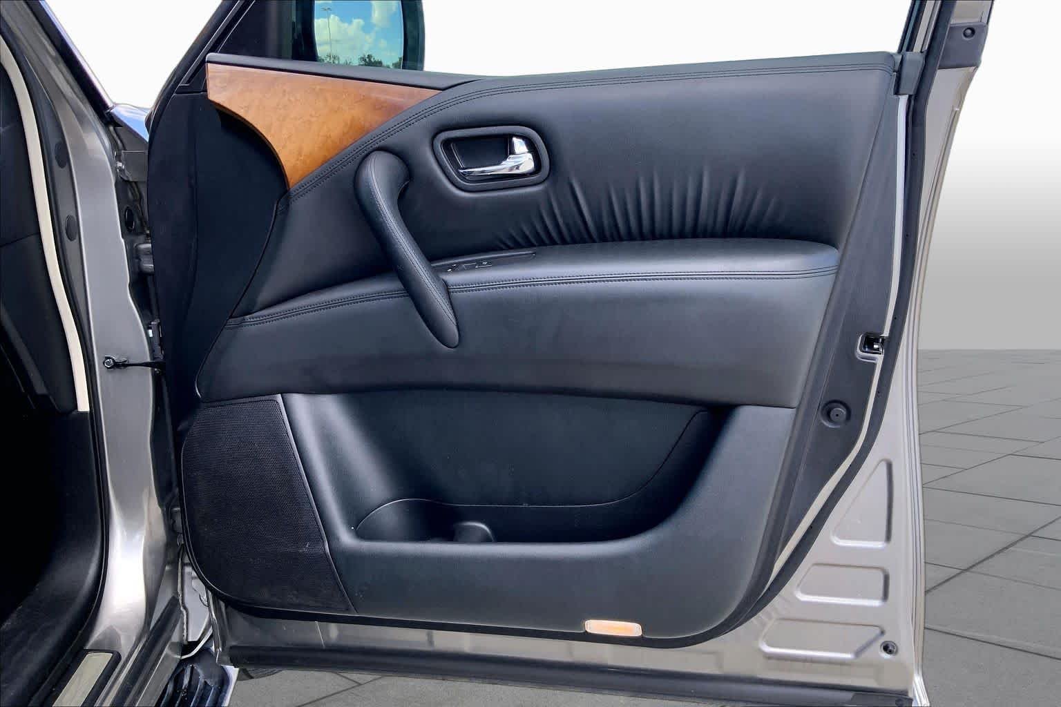 Used 2013 Platinum Graphite INFINITI  image 19