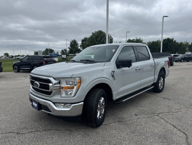 Used 2023 Avalanche Ford XLT image 3