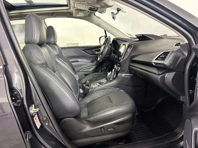 Used 2019 Dark Gray Metallic Subaru Touring image 4