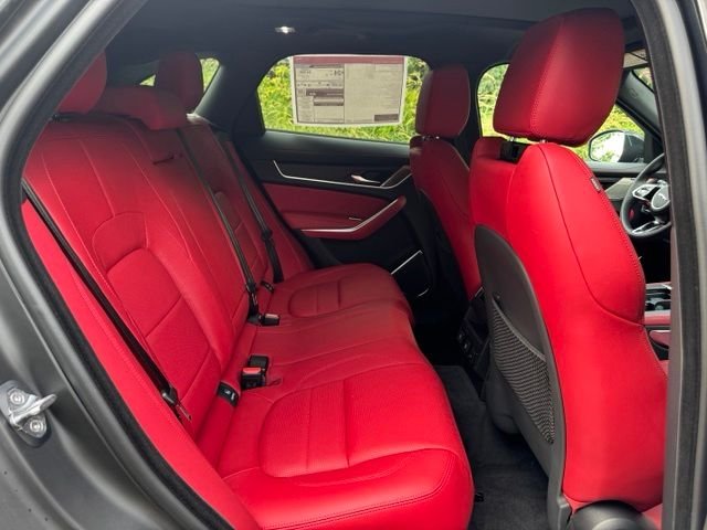 2026 Jaguar F-Pace R-Dynamic S - Photo 17