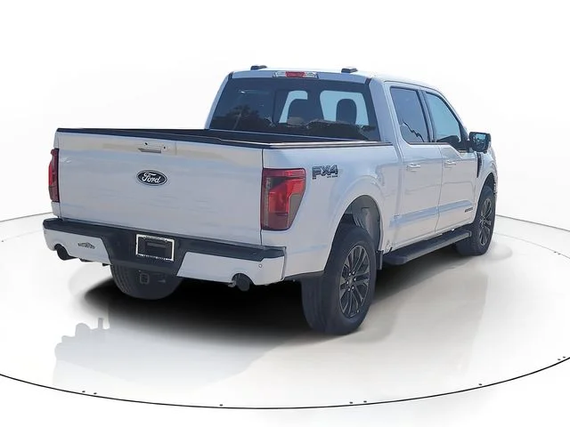 New 2026 Oxford White Ford XLT image 5