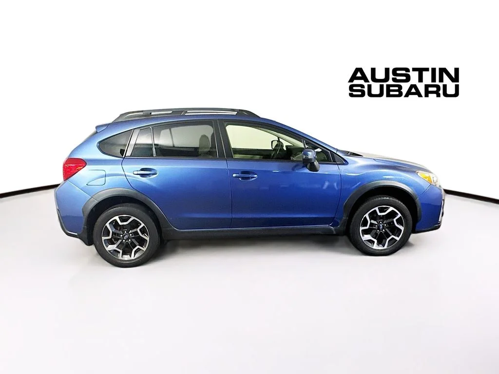 Used 2017 Blue Subaru 2.0i Limited image 8
