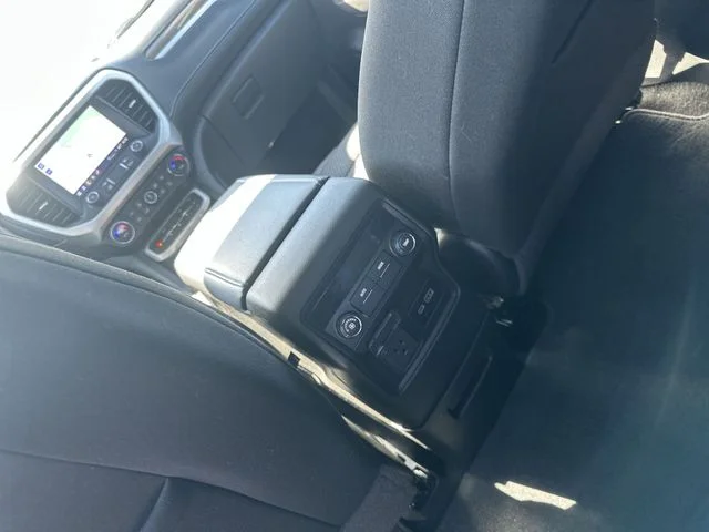 2023 GMC Acadia SLE - Photo 24