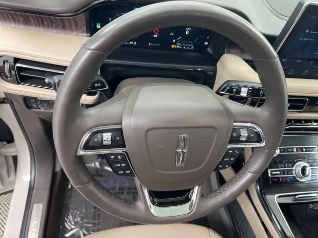 Certified Used 2023 Ceramic Pearl Metallic Tinted Clearcoat Lincoln Reserve image 22