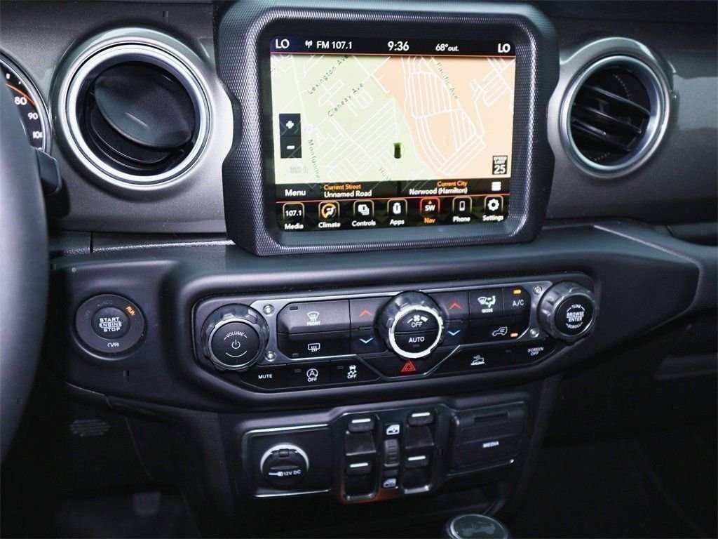 2023 Jeep Wrangler 4-Door Sahara - Photo 21