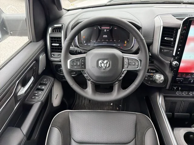 New 2026 Ivory White Tri-Coat Pearl-Coat Exterior Paint RAM Laramie image 12