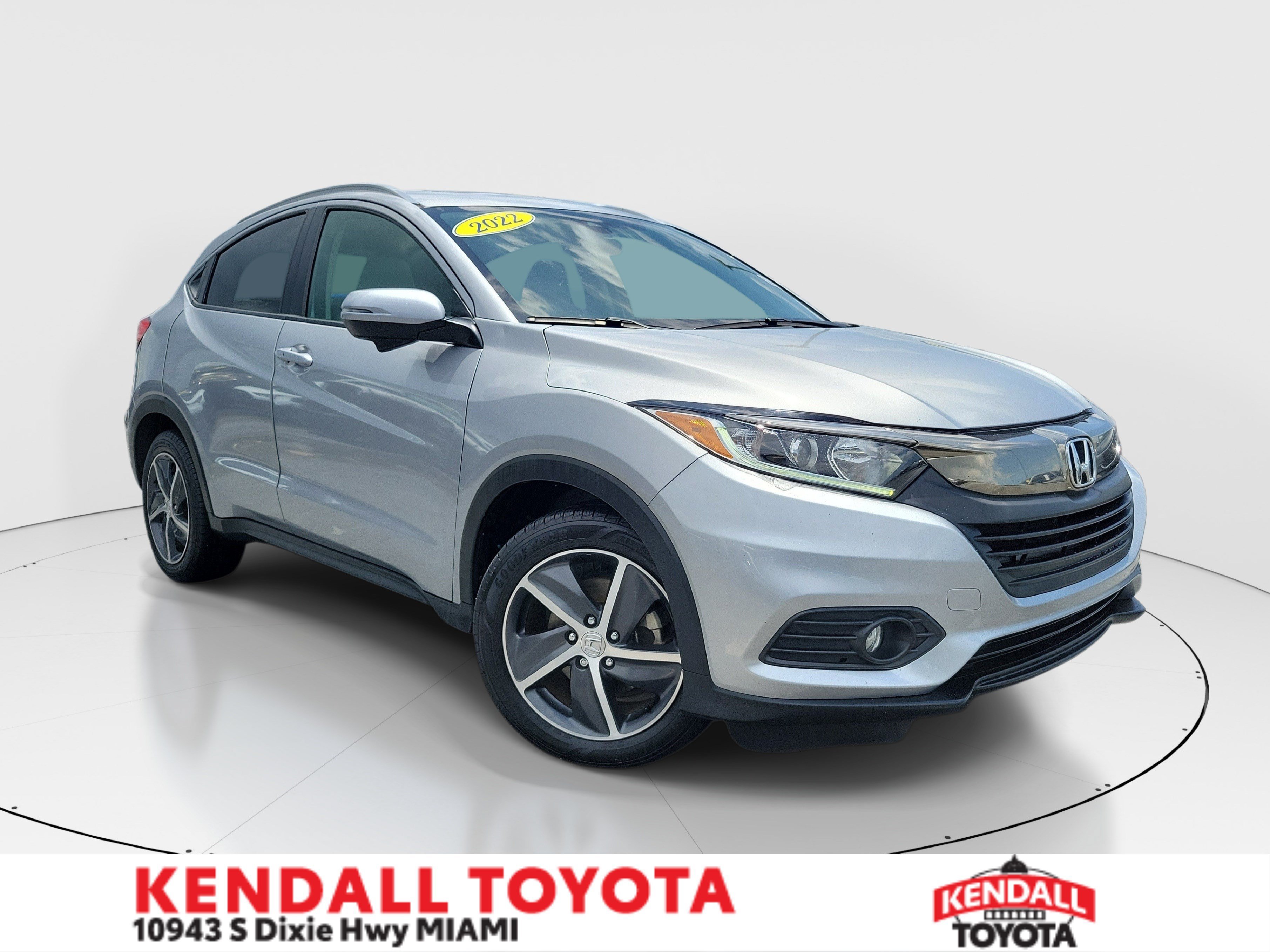 Used 2022 Silver Honda EX image 1