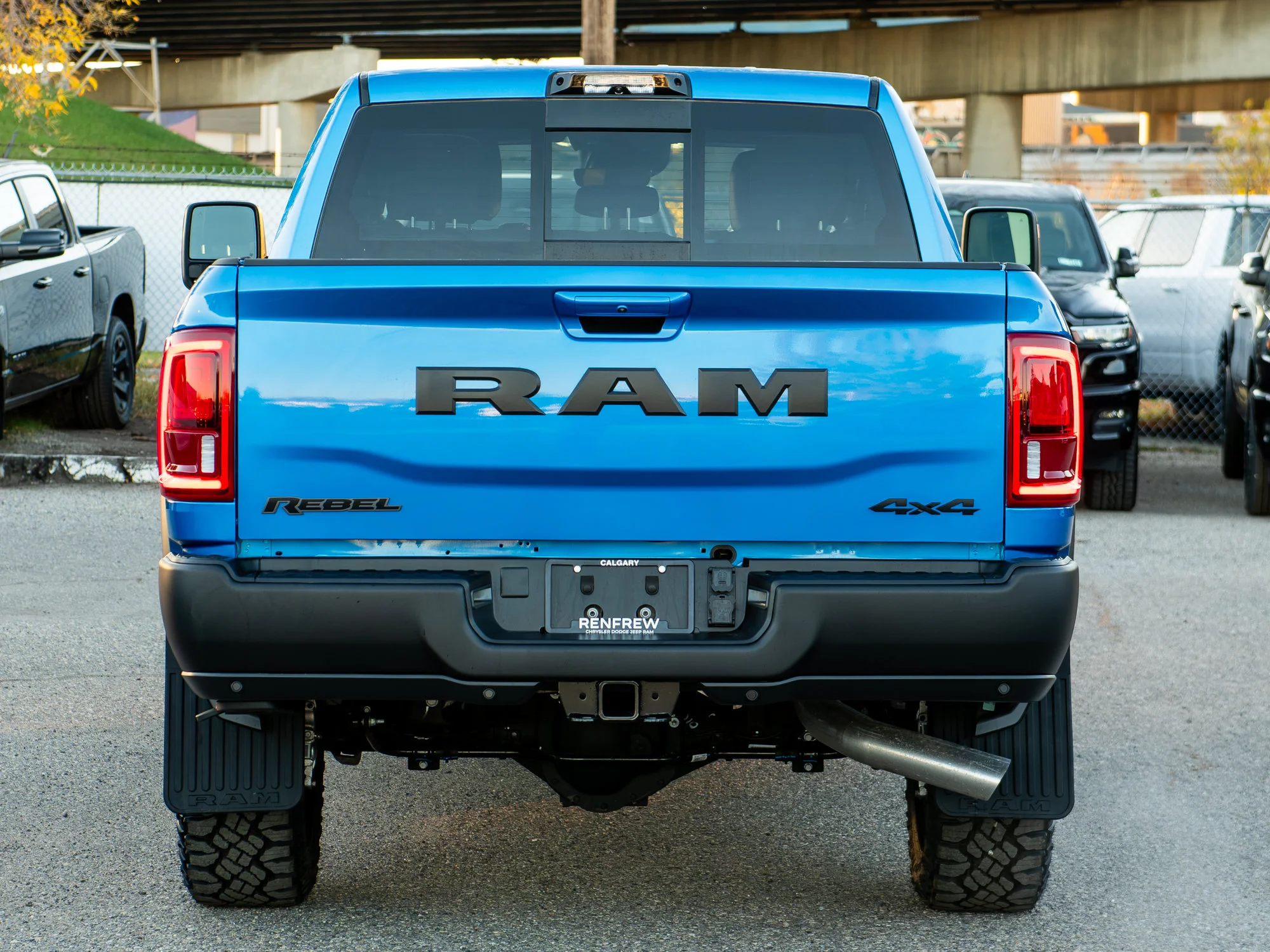New 2027 Blue RAM Rebel* Crew Cab 4x4, Sunroof, Towing Tech Group, Passenger Screen image 7