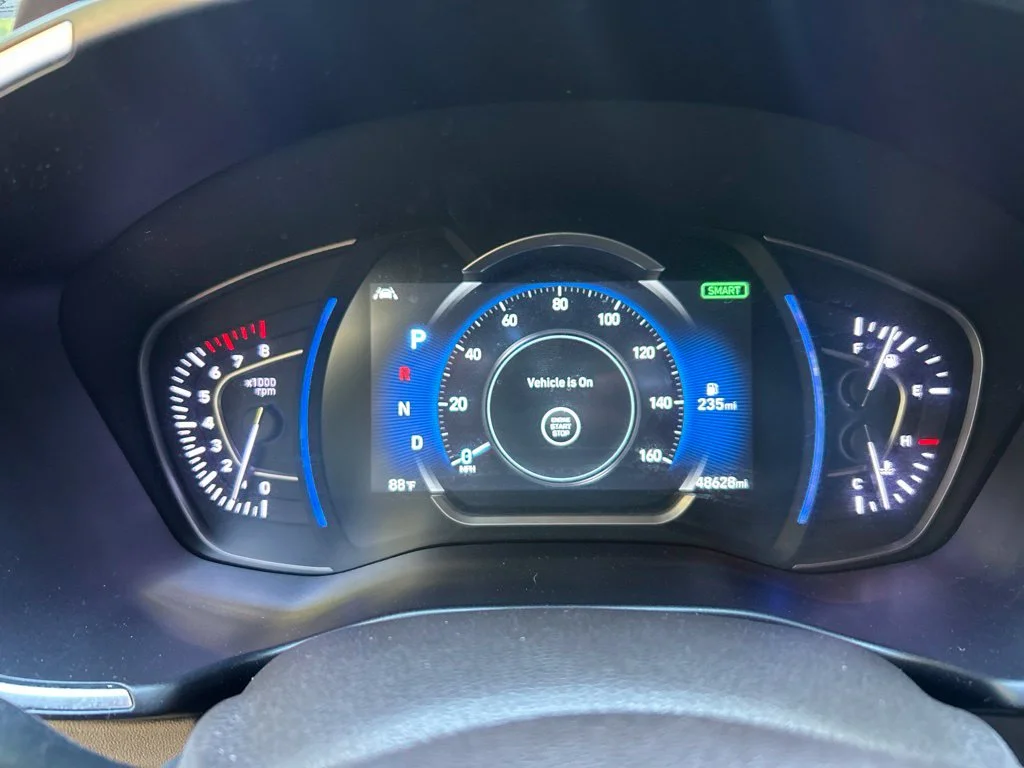 Used 2019 Orange Hyundai SEL Plus image 20