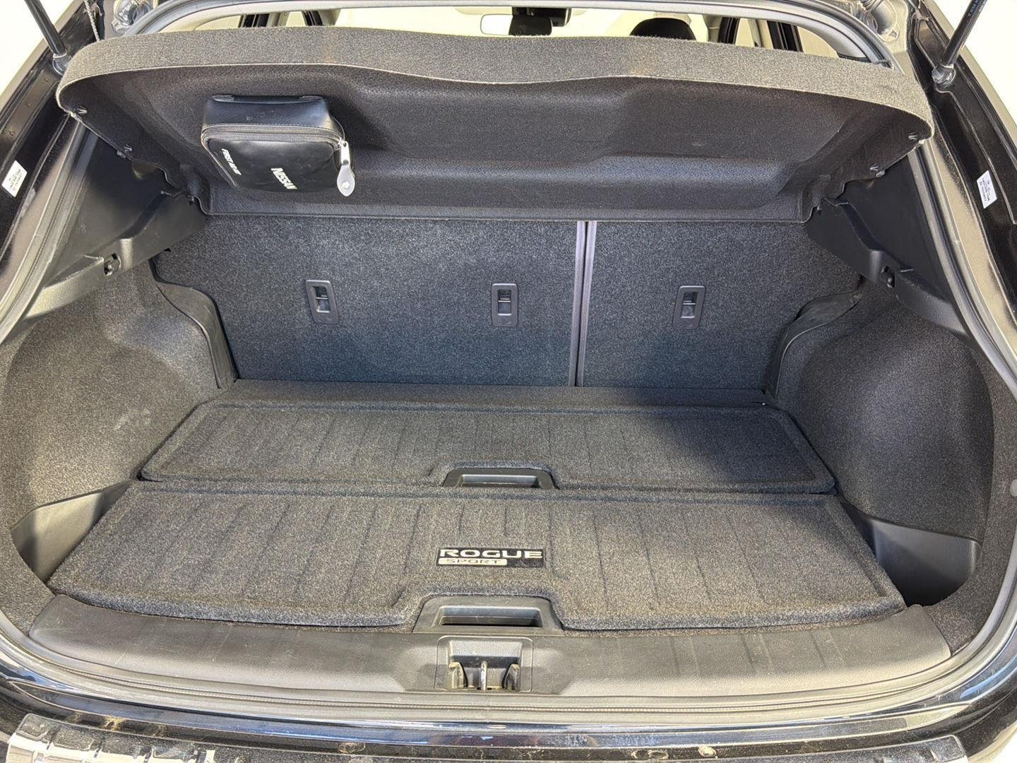 Used 2022 Magnetic Black Pearl Nissan SV image 10