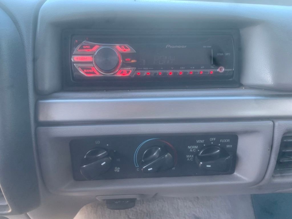 Used 1994 Maroon Ford XL HD image 19