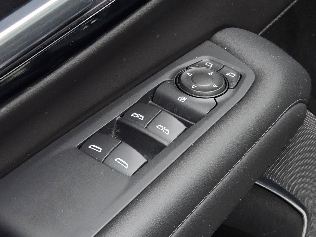 2025 Chevrolet Tahoe LT - Photo 23