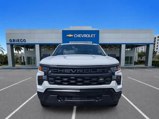 New 2025 Summit White Chevrolet WT image 3