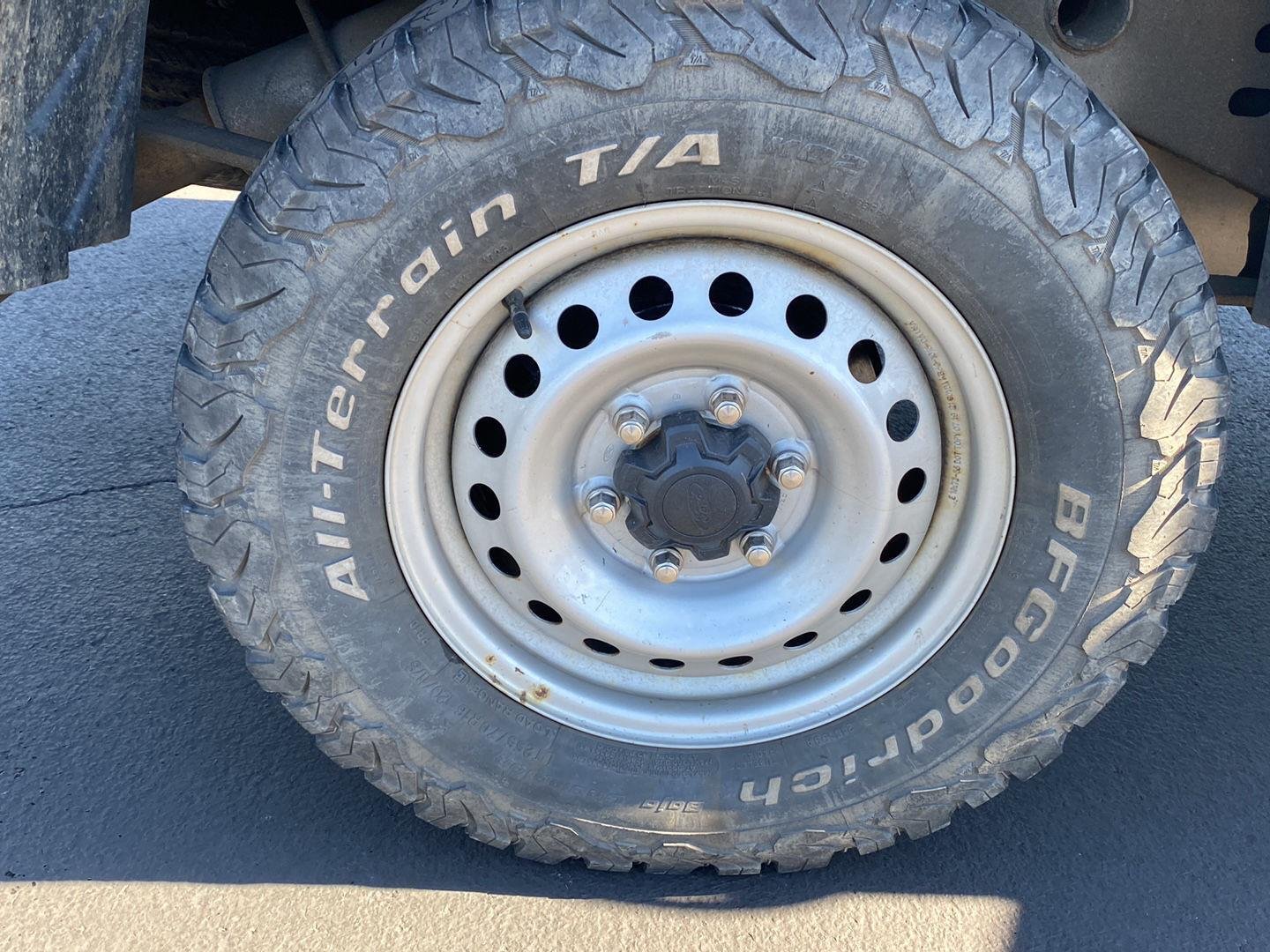 Used 2021 Carbonized Gray Ford XL image 12