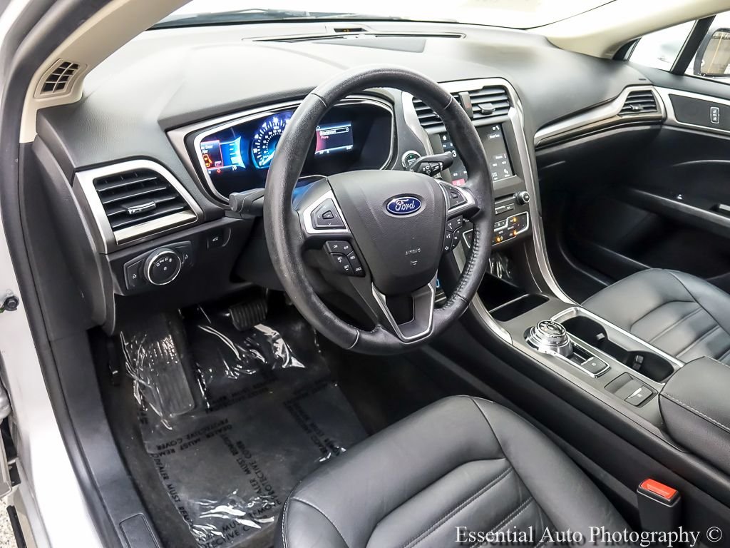 Used 2018 Ingot Silver Ford SE image 10