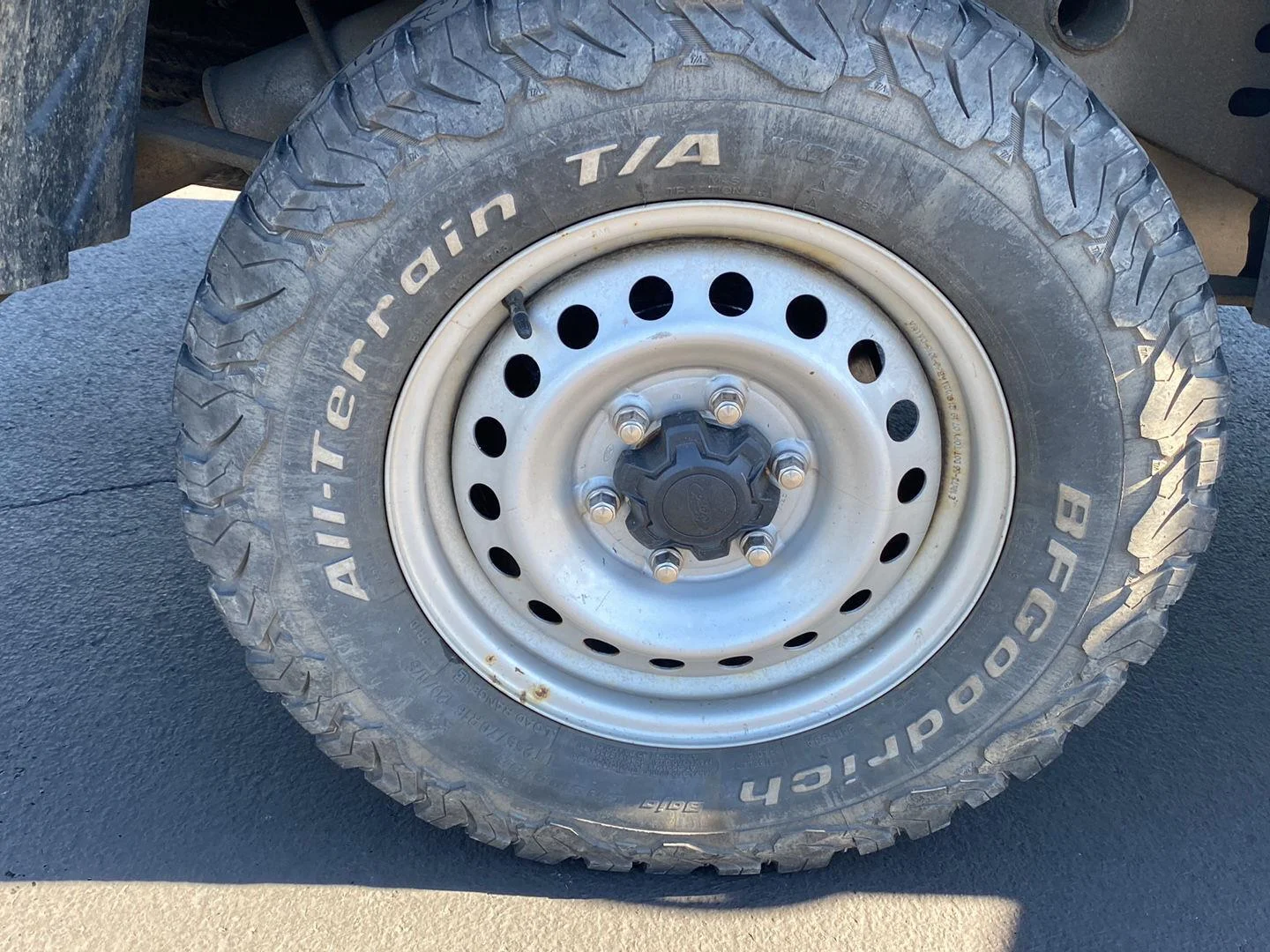Used 2021 Carbonized Gray Ford XL image 12