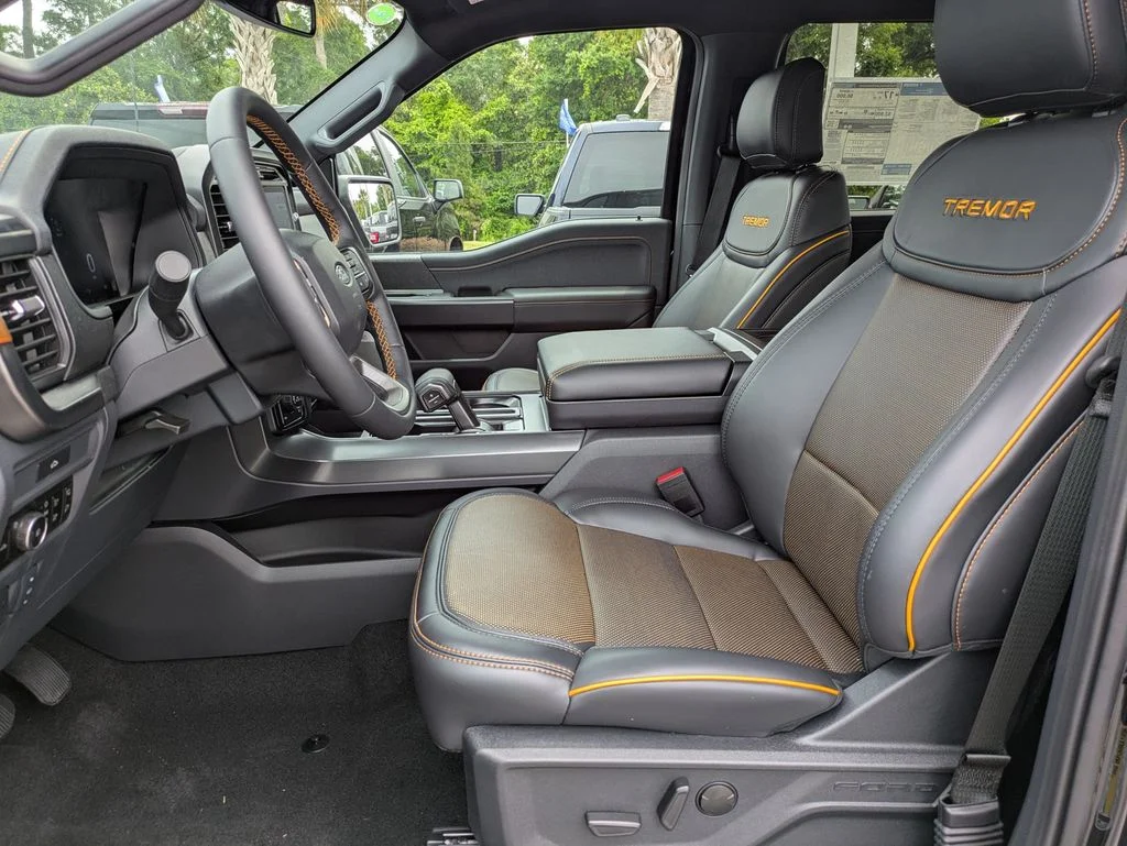 New 2026 Agate Black Metallic Ford Tremor image 19