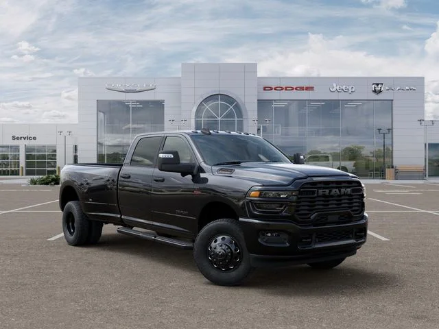 New 2026 Diamond Black Crystal Pearl-Coat Exterior Paint RAM Big Horn image 5