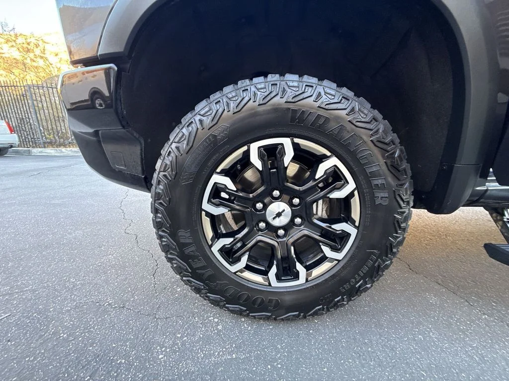 Used 2023 Dark Ash Metallic Chevrolet ZR2 image 34