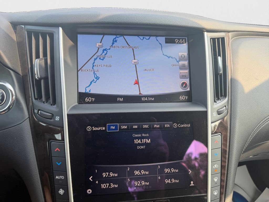 Used 2018 Black INFINITI 3.0t LUXE image 12