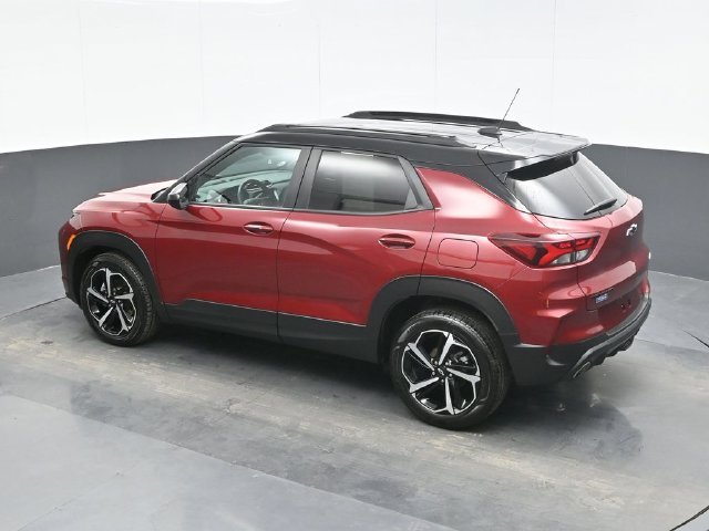 Used 2023 Red Chevrolet RS image 11