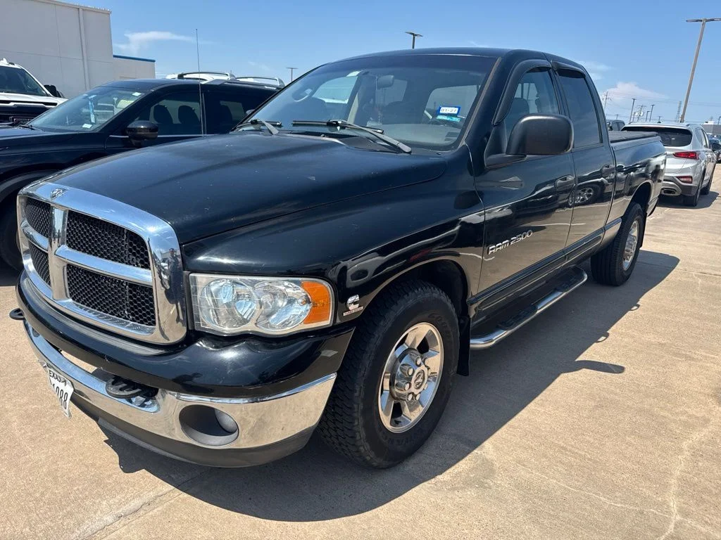 Used 2005 Black Dodge SLT image 4