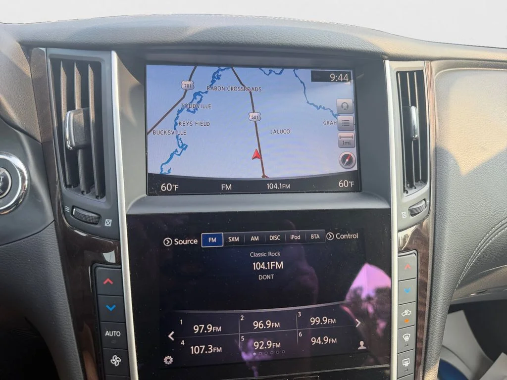 Used 2018 Black INFINITI 3.0t LUXE image 12