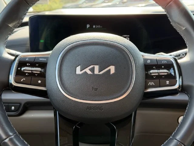 Used 2026 Gray Kia EX image 19