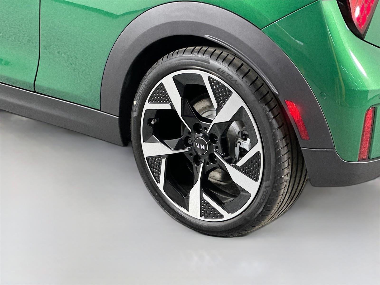 2025 MINI Hardtop 2 Door S - Photo 26