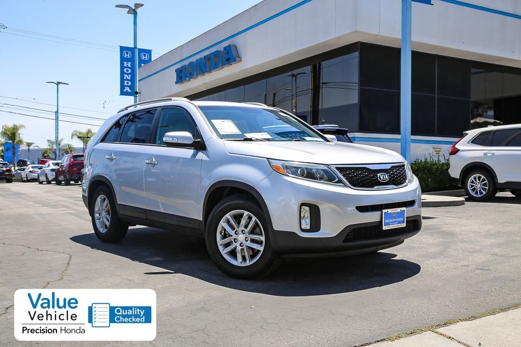 2015 Kia Sorento LX AT's photo