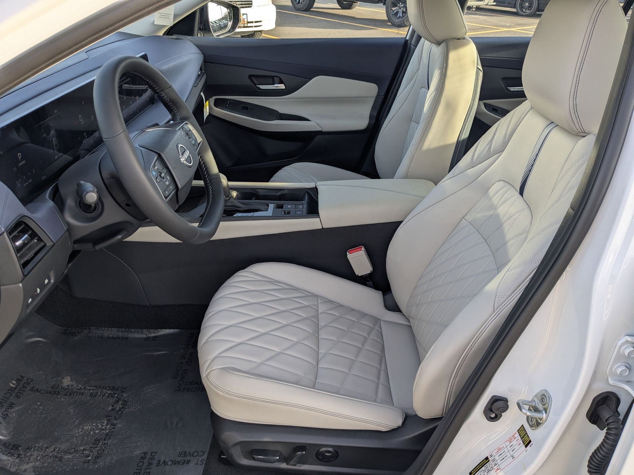 New 2026 Aspen White Tricoat Nissan SL image 14