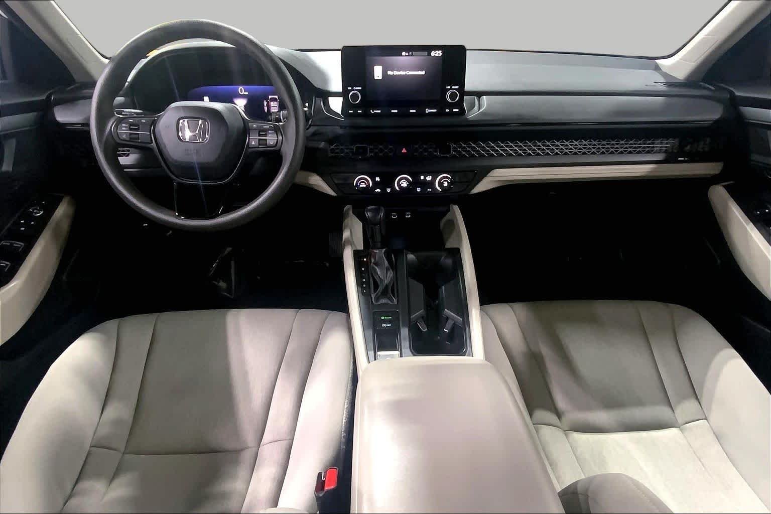 Used 2023 Platinum White Pearl Honda LX image 16