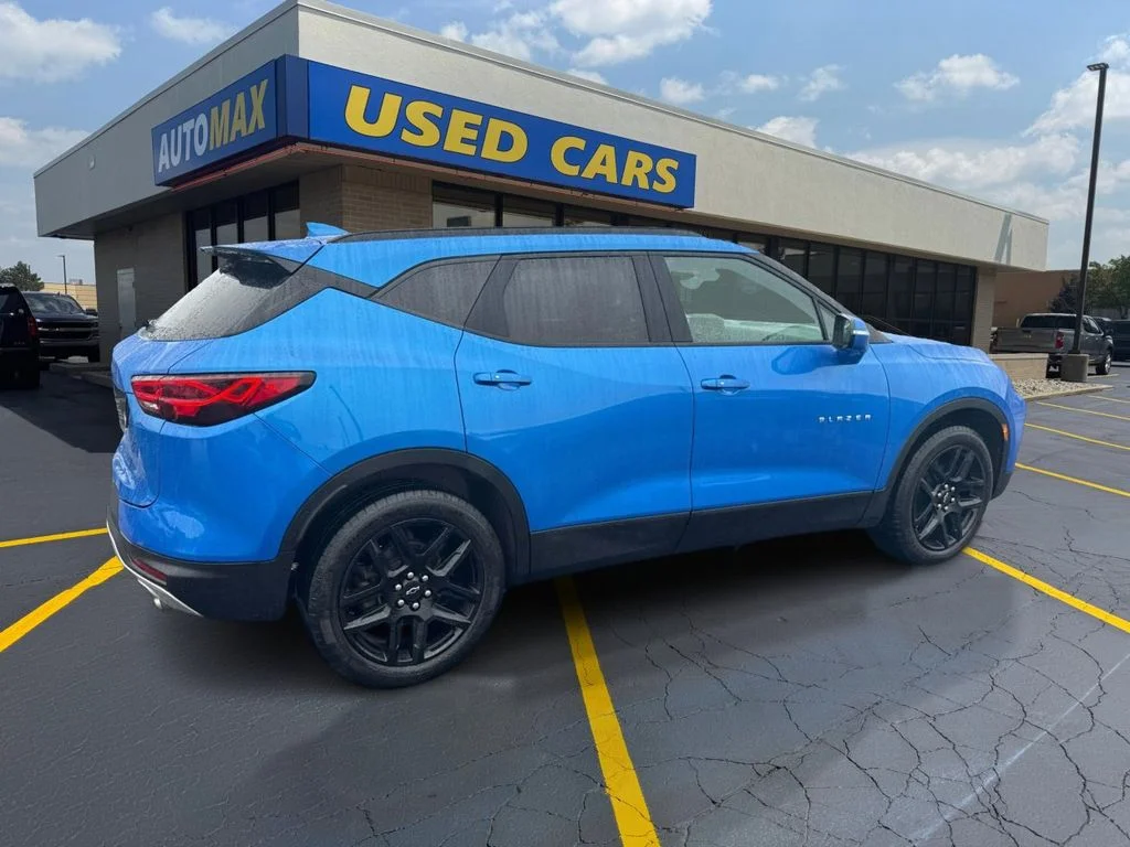 Used 2024 Riptide Blue Chevrolet LT image 5