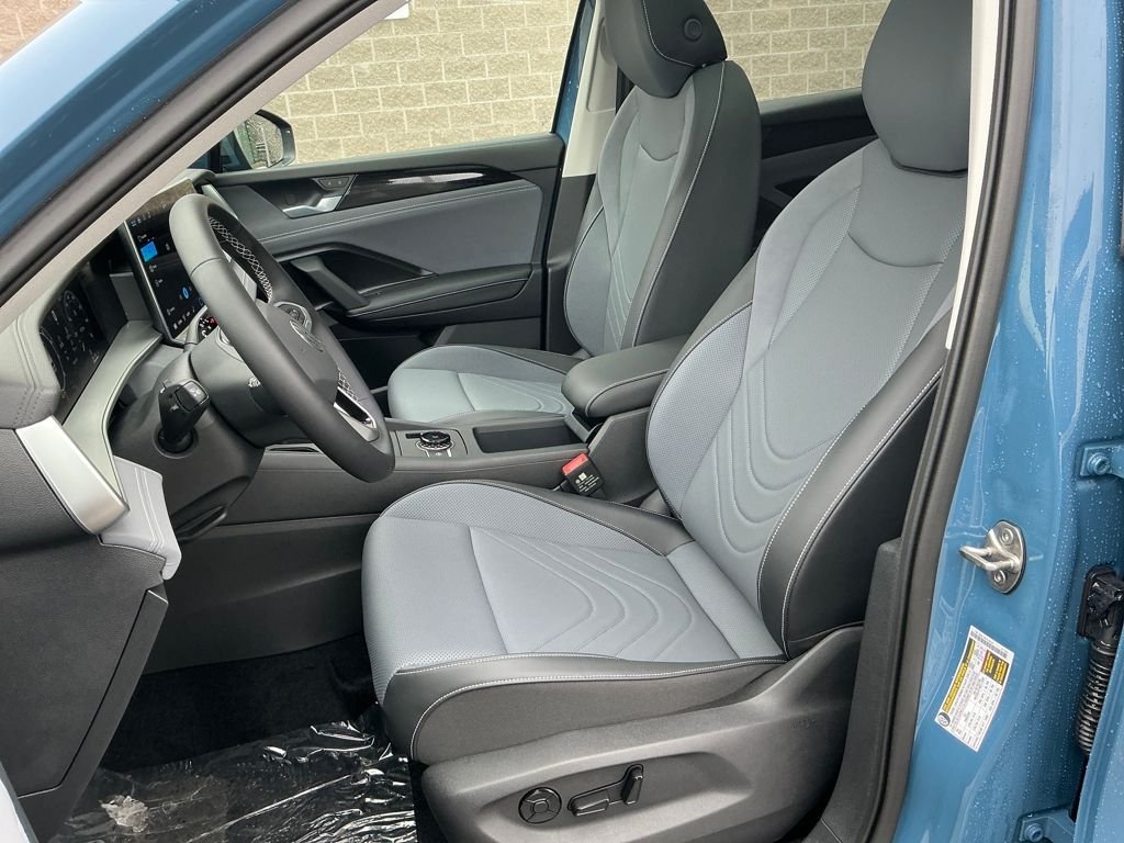 New 2026 Blue Volkswagen 2.0T SE image 9