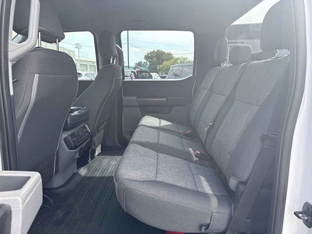 Used 2022 White Ford XL image 12