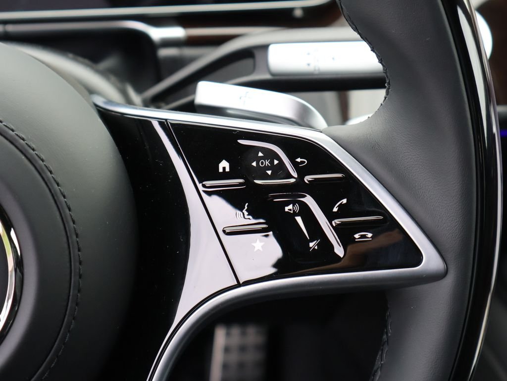 New 2026 MANUFAKTUR Graphite Metallic Mercedes-Benz S 580 image 36