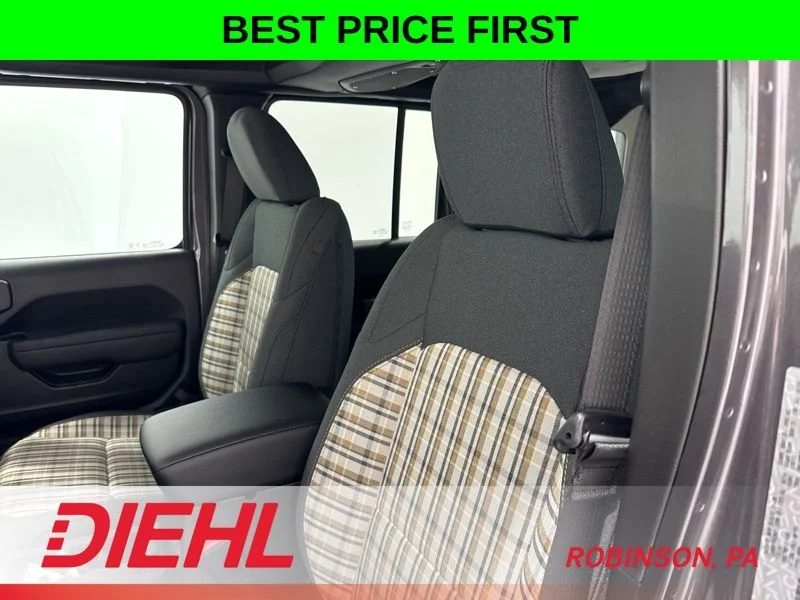 New 2026 Granite Crystal Metallic Clear-Coat Exterior Paint Jeep Sport S image 19