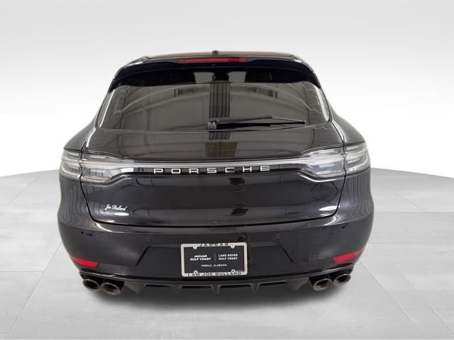 Used 2019 Jet Black Metallic Porsche Base image 7
