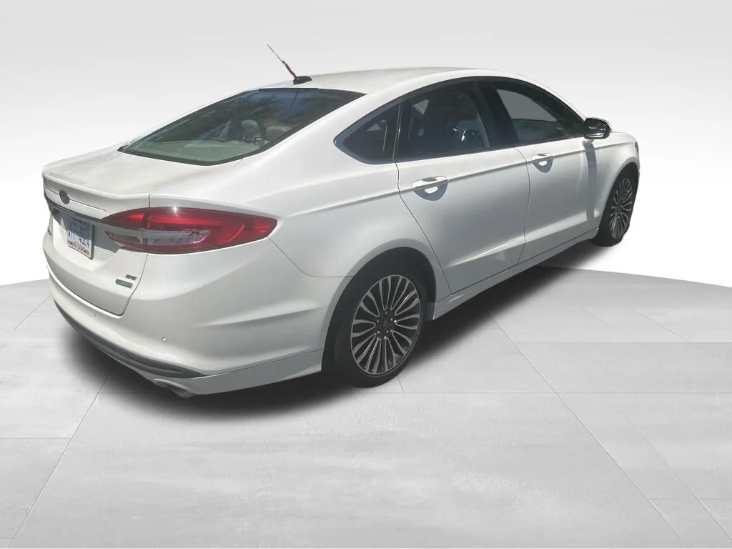 Used 2017 White Ford SE image 24