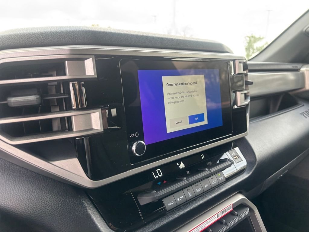 2026 Toyota Tundra SR5 - Photo 18