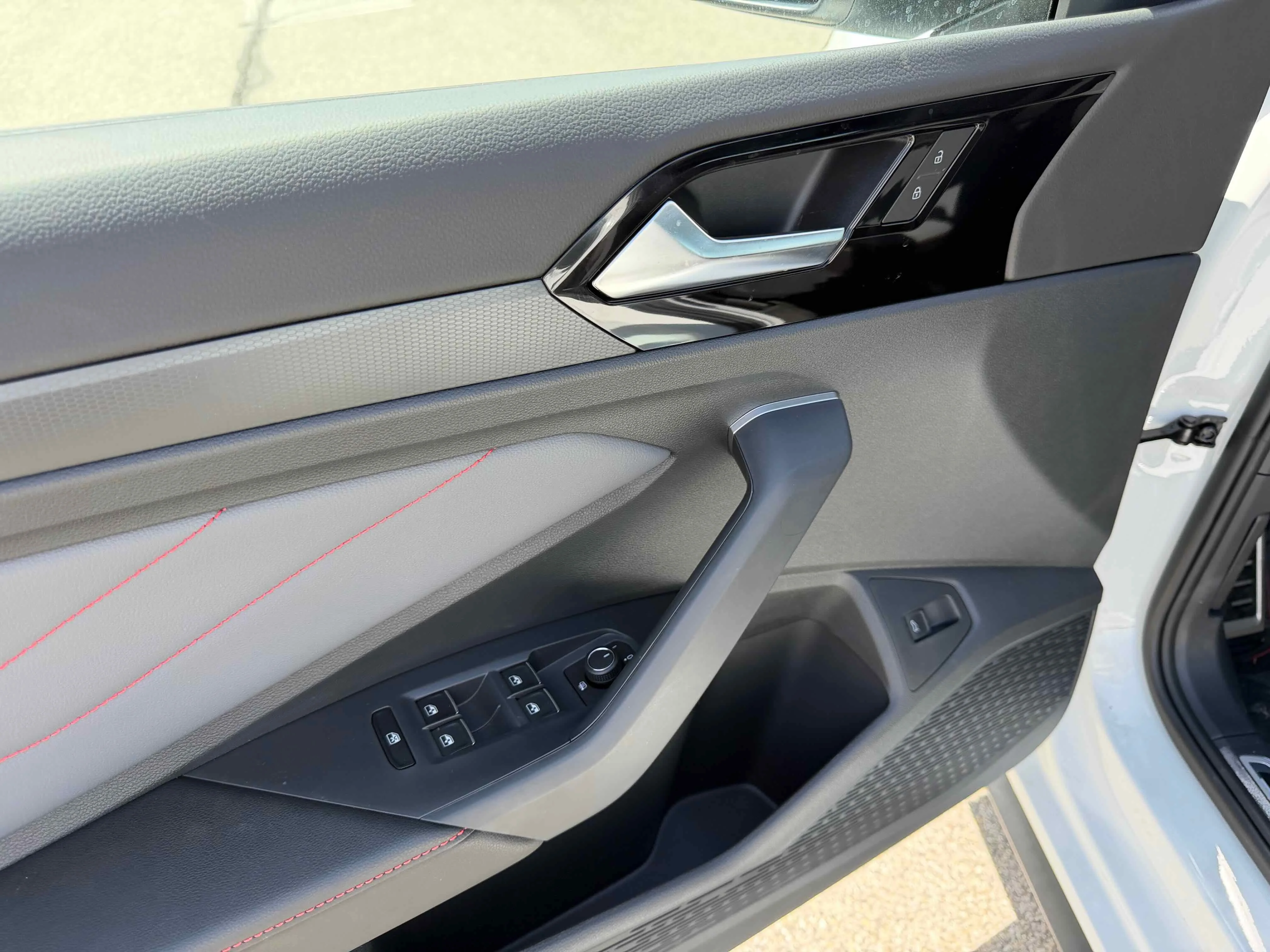 New 2026 Pure White Volkswagen Autobahn image 16