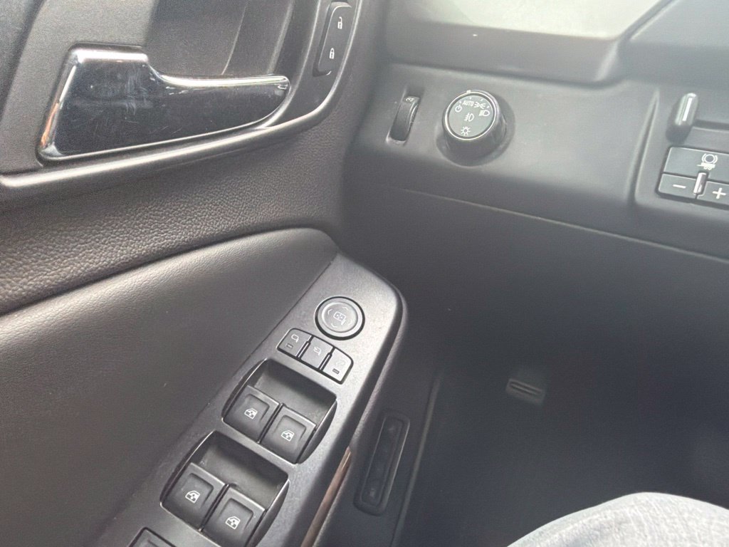 Used 2016 Black Chevrolet LT image 15