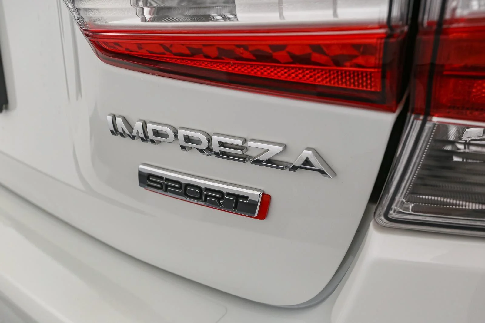 Used 2022 Crystal White Pearl Subaru Sport image 12