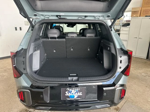 New 2027 Iceberg Green Kia X-Line S image 22